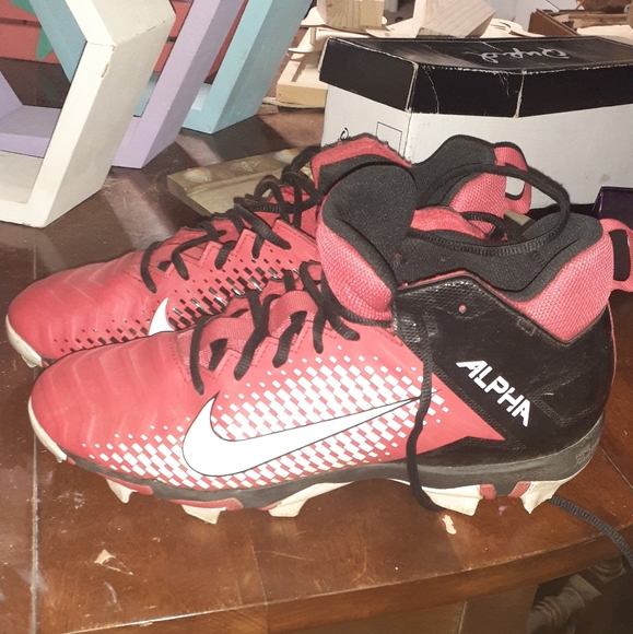 Red Nike Alpha Cleats - Picture 6 of 12